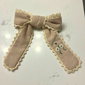 Linen Embroidered Bow with trim. New.